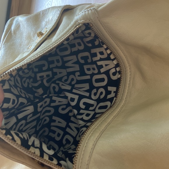 Marc by Marc Jacobs off-white or cream, large, leather handbag, VGUC. - Picture 6 of 10